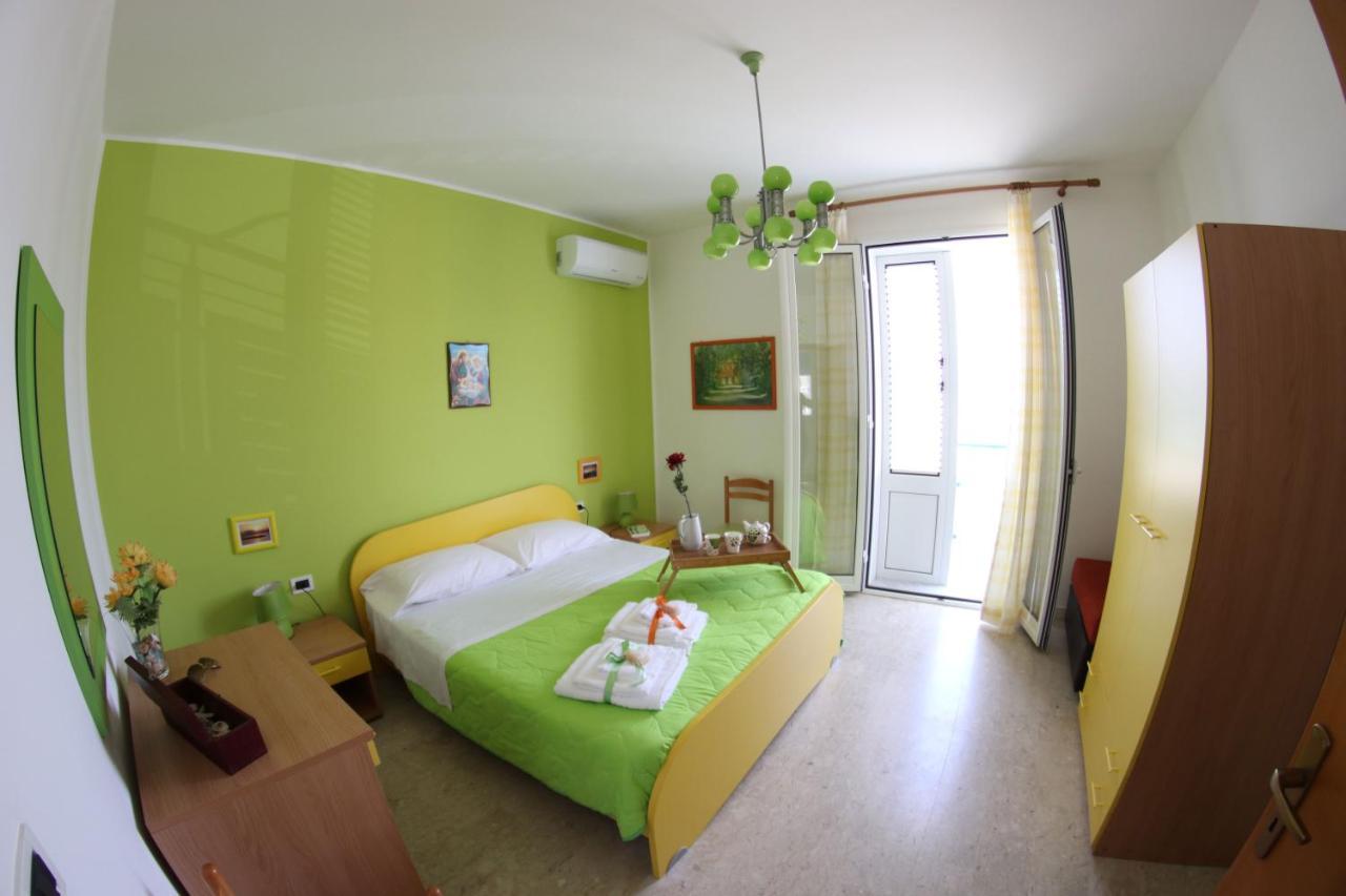 Appartamento Il Gabbiano Balestrate ภายนอก รูปภาพ